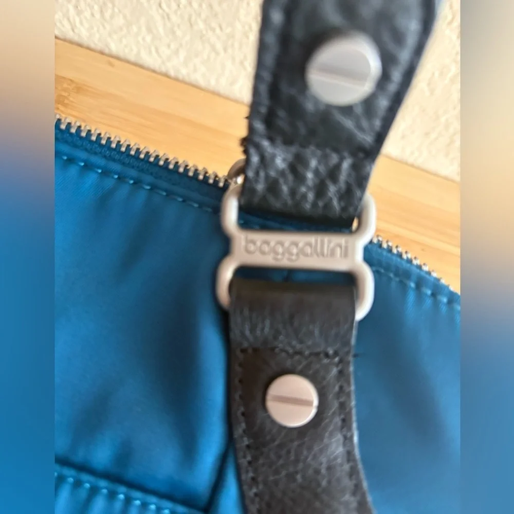 Bagallini Audrey Teal Peacock Blue Pleated Nylon Shoulder Bag